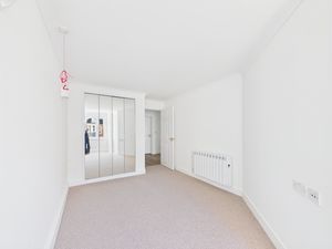Bedroom- click for photo gallery